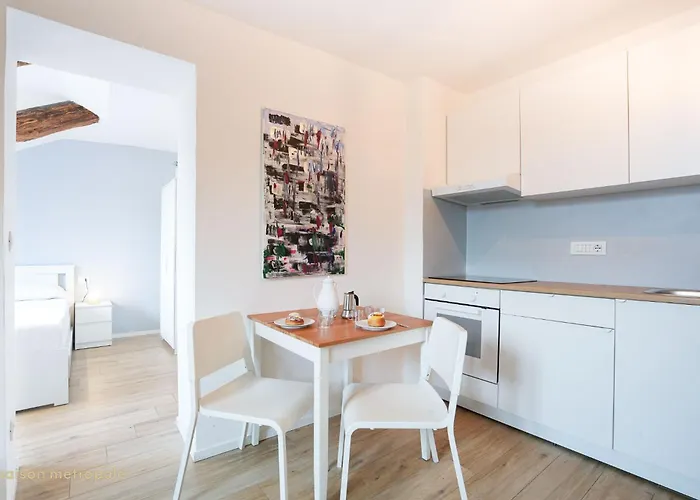 Apartment Art House Arsenale Turin